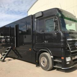 Mercedes Actros mobile workshop