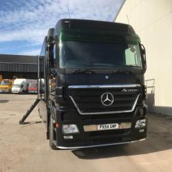 Mercedes Actros mobile workshop