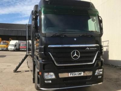 Mercedes Actros mobile workshop